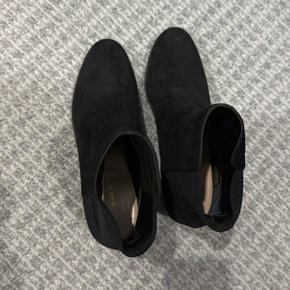 Shoes - Stuart Weitzman black suede boots